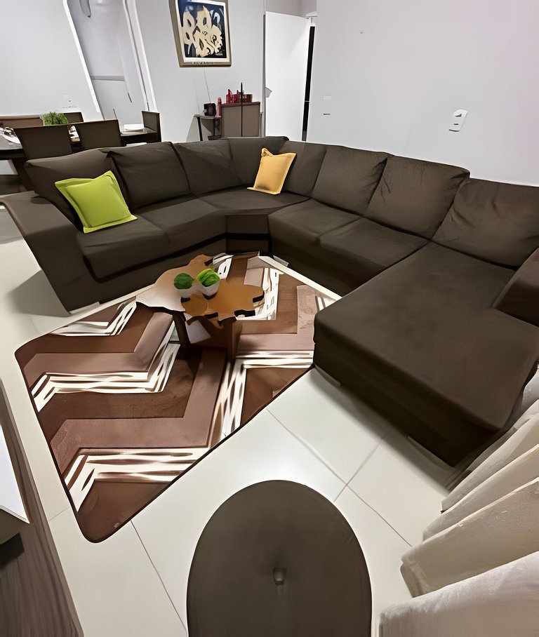 Casa com 3 suites piscina ar 1 km Shopping JL