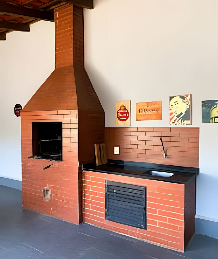 Casa com 3 suite 1qto piscina  AR para 10 hóspedes