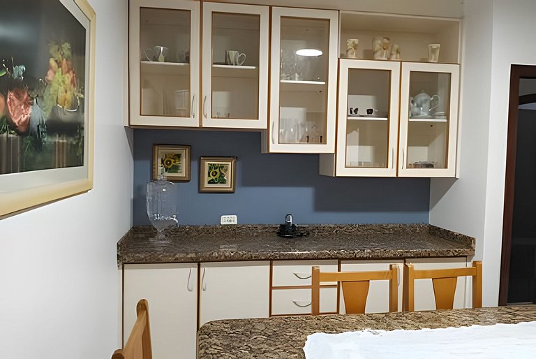Casa com 3 suite 1qto piscina  AR para 10 hóspedes