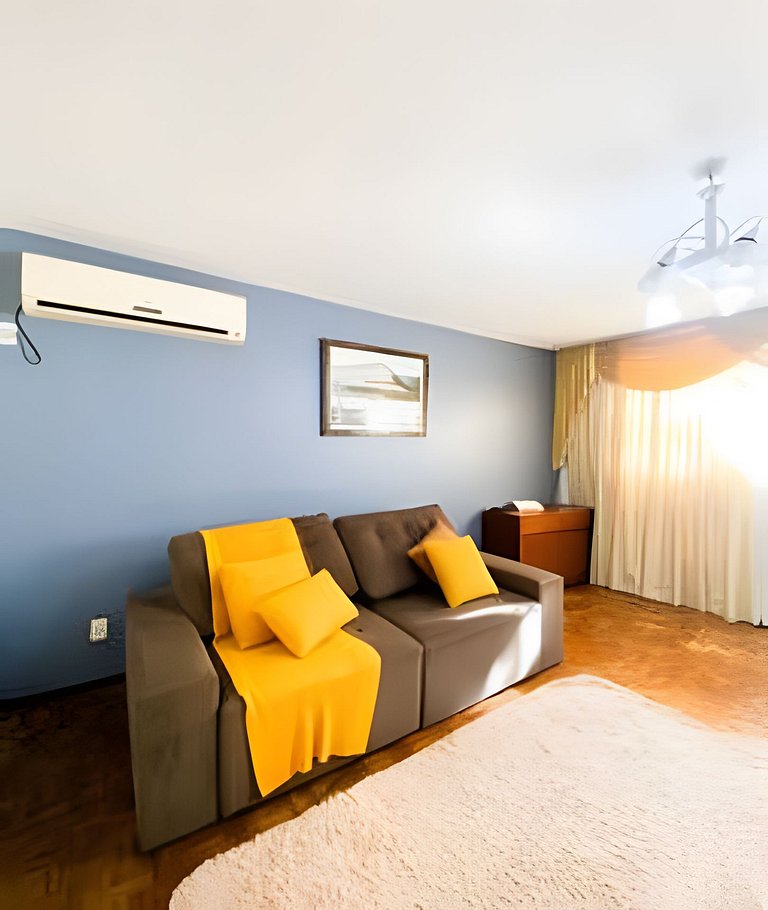 Casa com 3 suite 1qto piscina  AR para 10 hóspedes