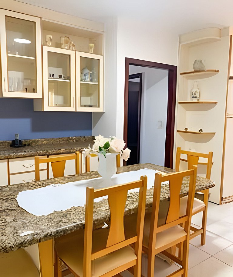 Casa com 3 suite 1qto piscina  AR para 10 hóspedes