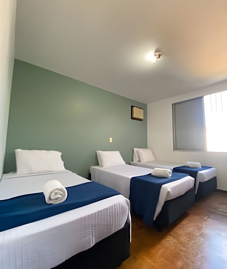 Casa com 3 suite 1qto piscina  AR para 10 hóspedes