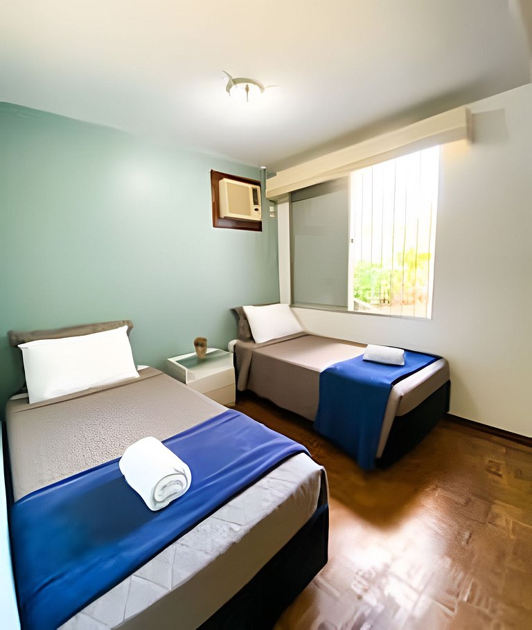 Casa com 3 suite 1qto piscina  AR para 10 hóspedes
