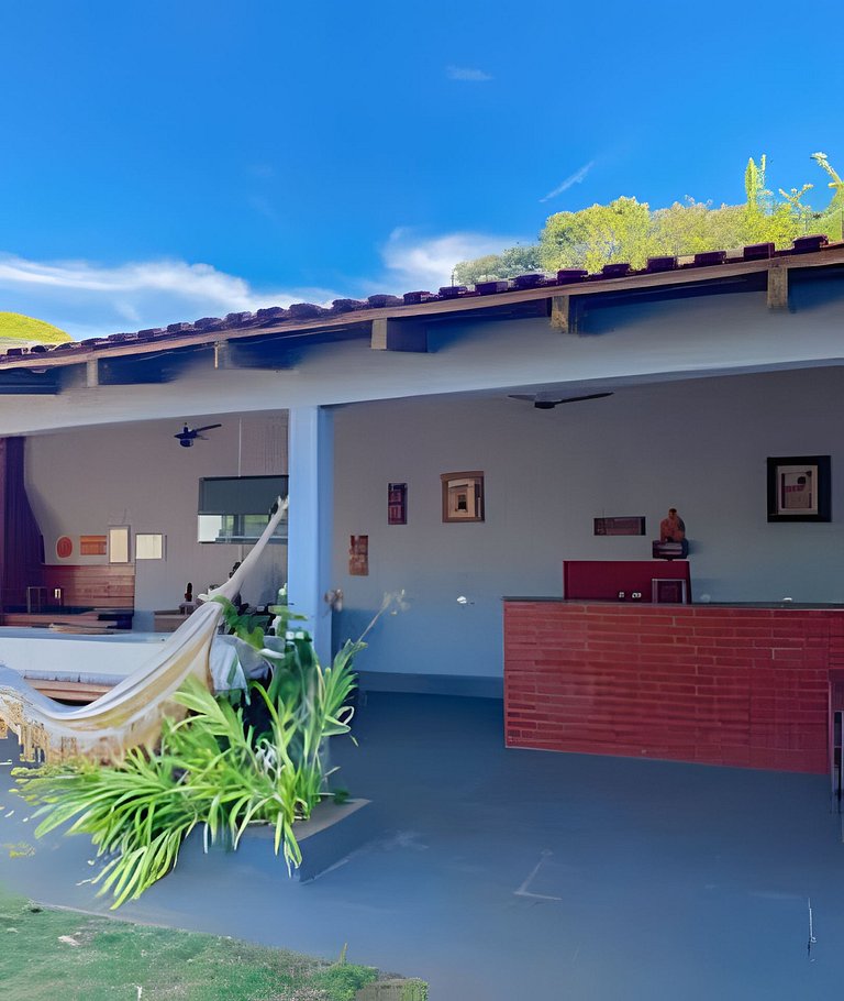 Casa com 3 suite 1qto piscina  AR para 10 hóspedes