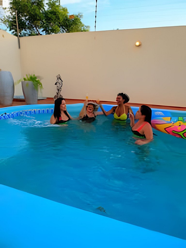 Casa Ampla com piscina para até 16 hospedes