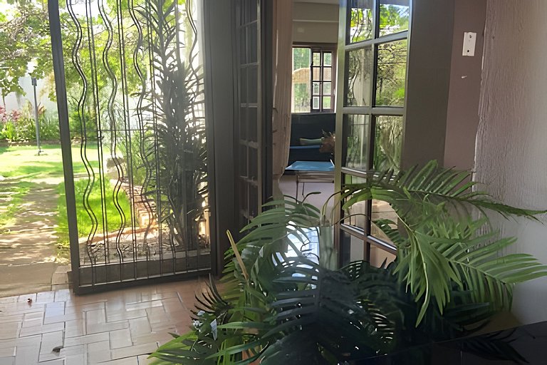 Casa Ampla com piscina para até 16 hospedes