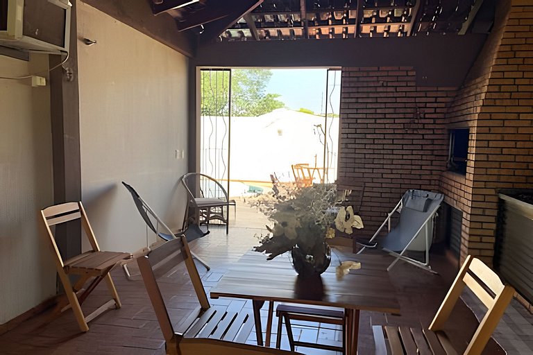 Casa Ampla com piscina para até 16 hospedes