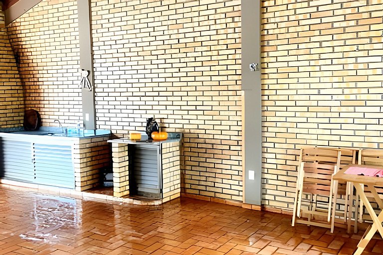 Casa Ampla com piscina para até 16 hospedes