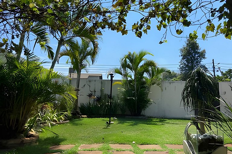 Casa Ampla com piscina para até 16 hospedes