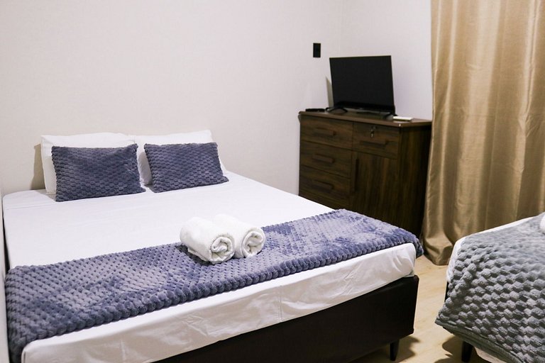Linda casa com piscina prox. Centro