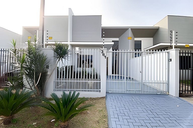 Linda Casa com 2quartos para 5 pessoas
