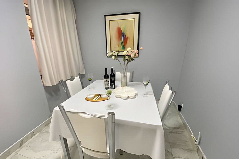 Apartamento Centro - 2 Quartos para até 6 Pessoas