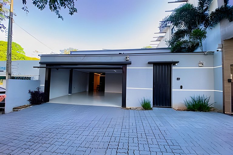 Belíssima Casa no centro de Foz para 10  hospedes