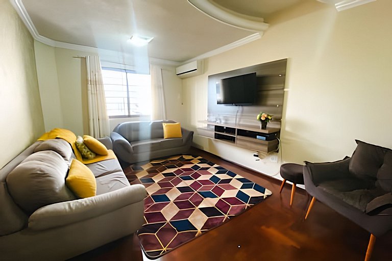 Sobrado 3 Quartos e Ar-Condicionado até 8 Pessoas