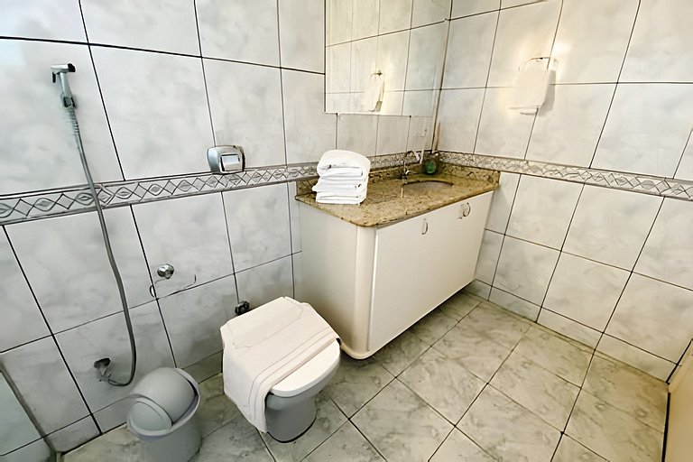 Sobrado 3 Quartos e Ar-Condicionado até 8 Pessoas