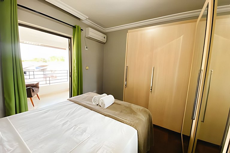 Sobrado 3 Quartos e Ar-Condicionado até 8 Pessoas