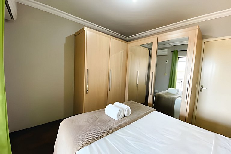 Sobrado 3 Quartos e Ar-Condicionado até 8 Pessoas