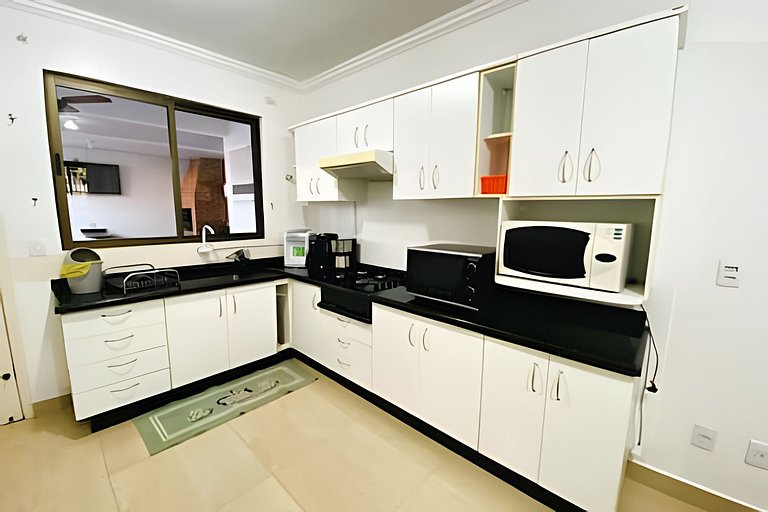 Sobrado 3 Quartos e Ar-Condicionado até 8 Pessoas