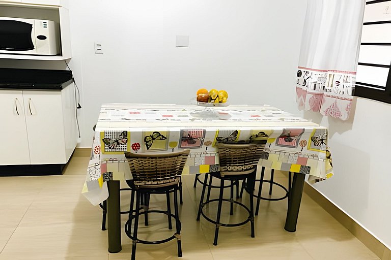 Sobrado 3 Quartos e Ar-Condicionado até 8 Pessoas