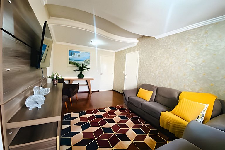 Sobrado 3 Quartos e Ar-Condicionado até 8 Pessoas