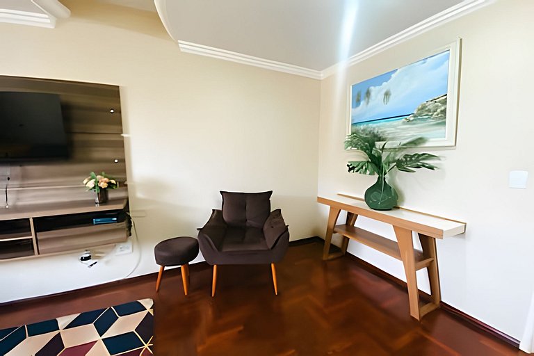 Sobrado 3 Quartos e Ar-Condicionado até 8 Pessoas