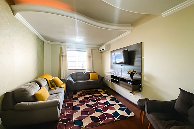 Sobrado 3 Quartos e Ar-Condicionado até 8 Pessoas