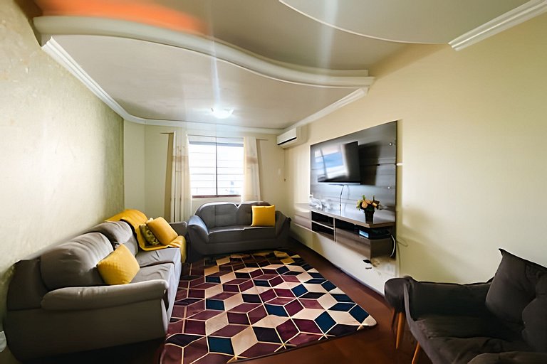 Sobrado 3 Quartos e Ar-Condicionado até 8 Pessoas