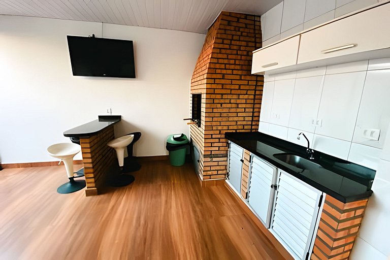 Sobrado 3 Quartos e Ar-Condicionado até 8 Pessoas