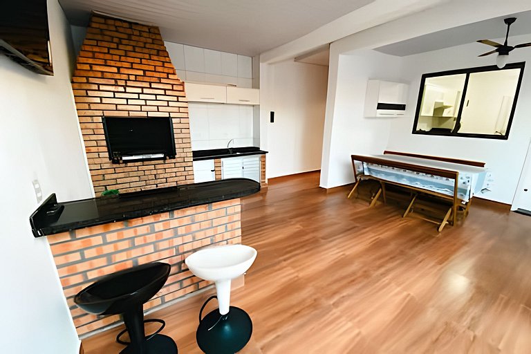 Sobrado 3 Quartos e Ar-Condicionado até 8 Pessoas