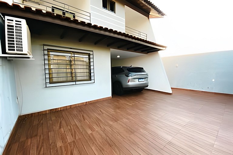 Sobrado 3 Quartos e Ar-Condicionado até 8 Pessoas