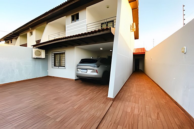 Sobrado 3 Quartos e Ar-Condicionado até 8 Pessoas