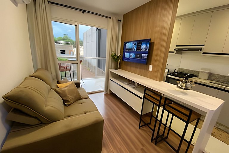 Apto  com Piscina e Jacuzzi: 2 Quartos, 5 Pessoas