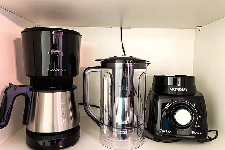 Apto  com Piscina e Jacuzzi: 2 Quartos, 5 Pessoas