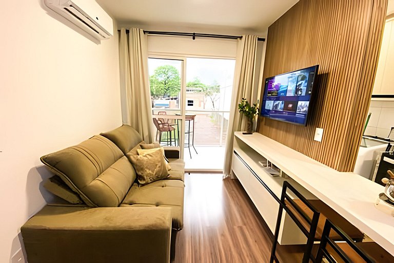 Apto  com Piscina e Jacuzzi: 2 Quartos, 5 Pessoas