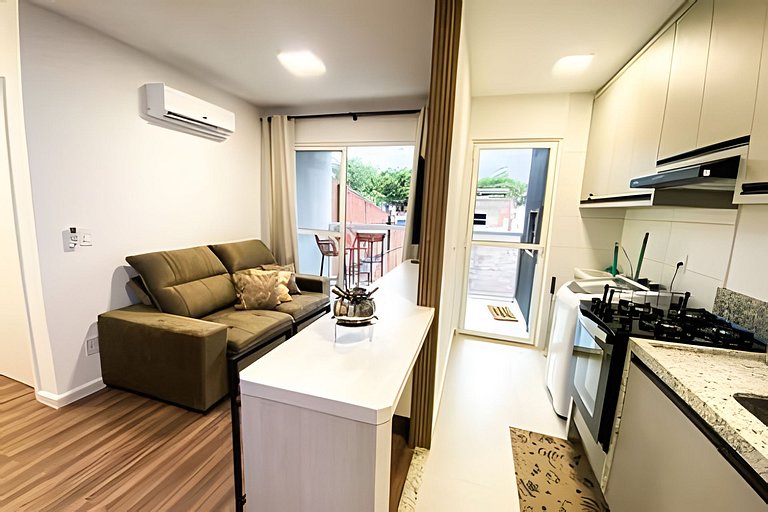 Apto  com Piscina e Jacuzzi: 2 Quartos, 5 Pessoas