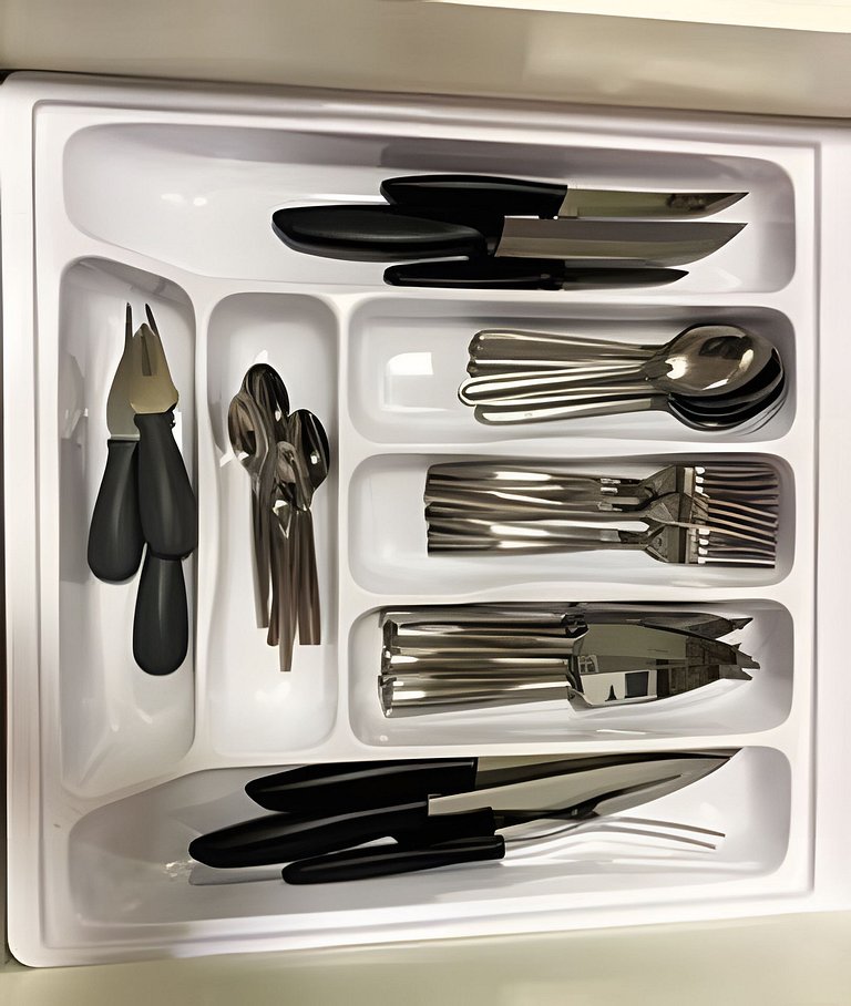 Apto  com Piscina e Jacuzzi: 2 Quartos, 5 Pessoas