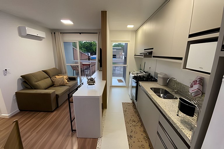 Apto  com Piscina e Jacuzzi: 2 Quartos, 5 Pessoas