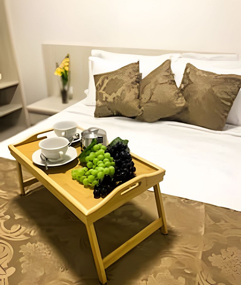 Apto  com Piscina e Jacuzzi: 2 Quartos, 5 Pessoas