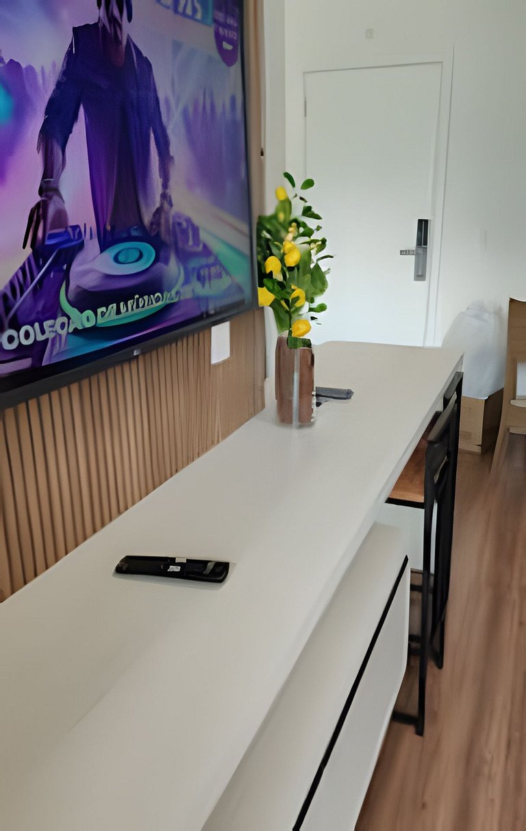 Apto  com Piscina e Jacuzzi: 2 Quartos, 5 Pessoas