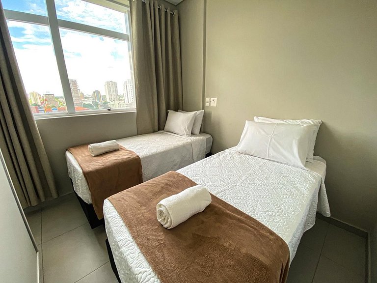 Apto 3 Quartos com Sacada no Centro de Foz