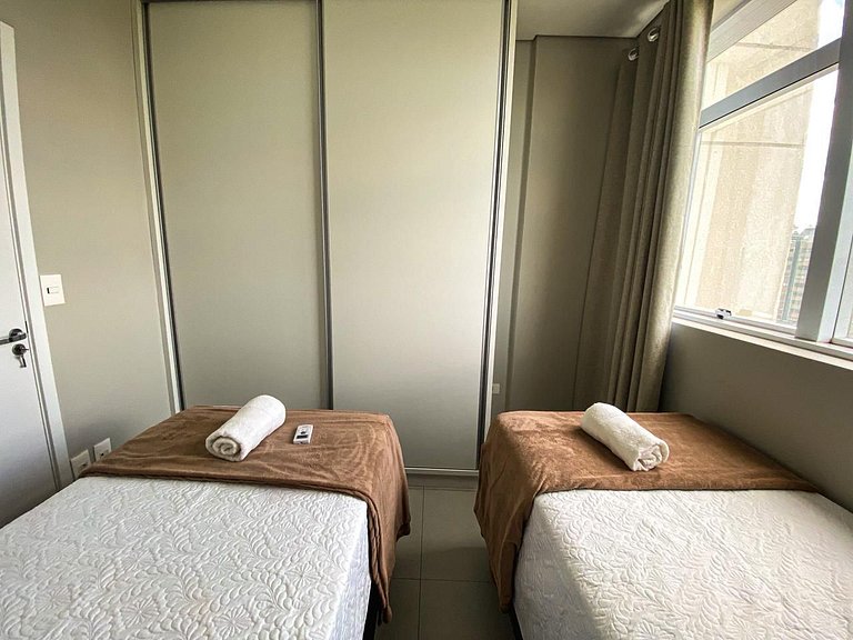 Apto 3 Quartos com Sacada no Centro de Foz