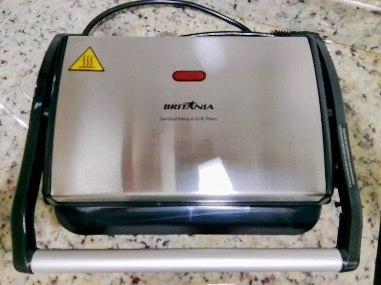 Apto 3 Quartos com Sacada no Centro de Foz