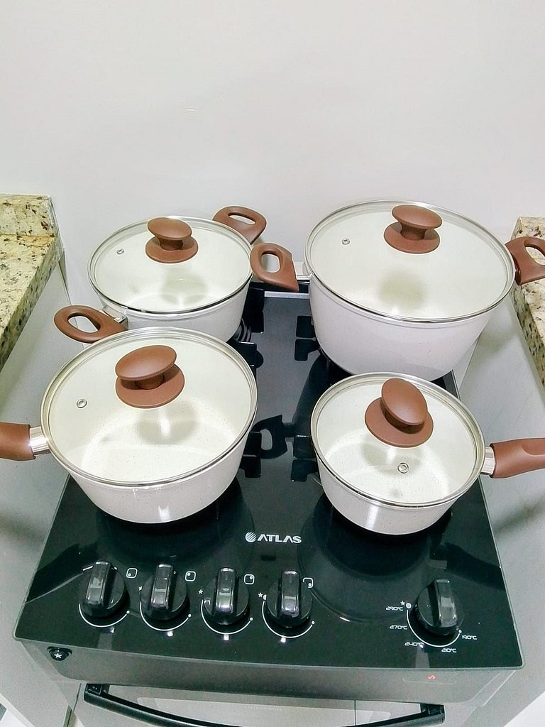 Apto 3 Quartos com Sacada no Centro de Foz