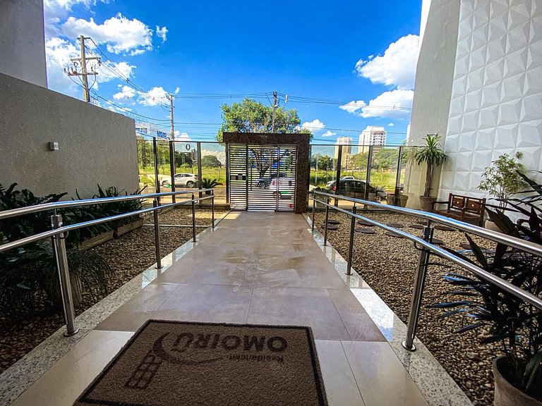 Apto 3 Quartos com Sacada no Centro de Foz