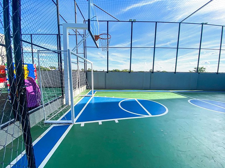 Apto com Piscina de Borda Infinita para 5 pessoas