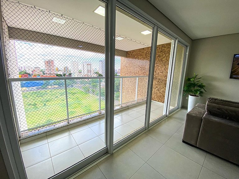 Apto 3 Quartos com Sacada no Centro de Foz