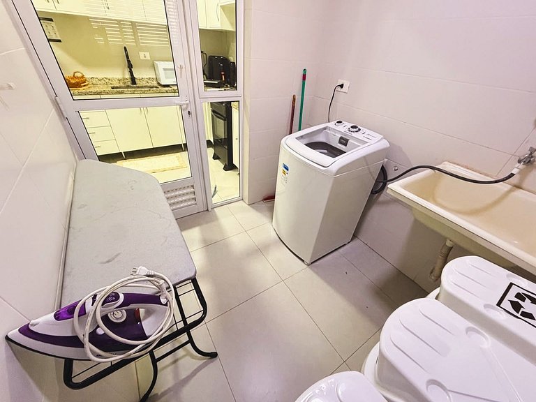 Apto 3 Quartos com Sacada no Centro de Foz