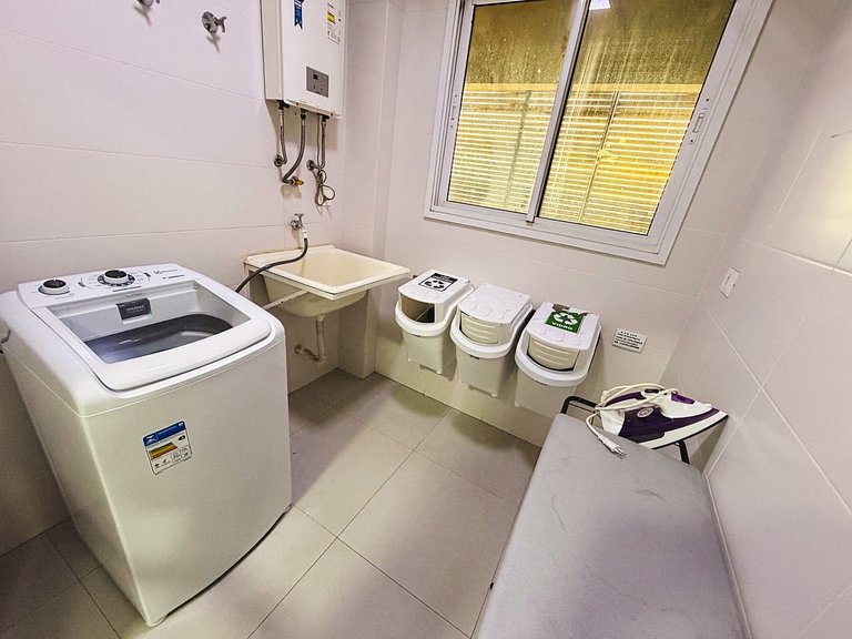 Apto 3 Quartos com Sacada no Centro de Foz