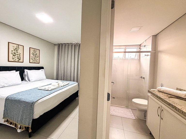 Apto 3 Quartos com Sacada no Centro de Foz